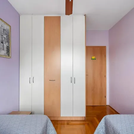 Memories Apartment